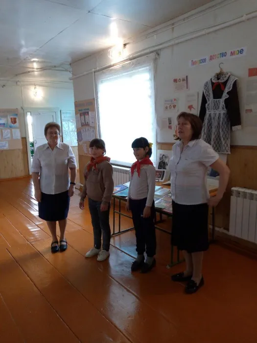 Пионерия в Лебедевской библиотеке (1)