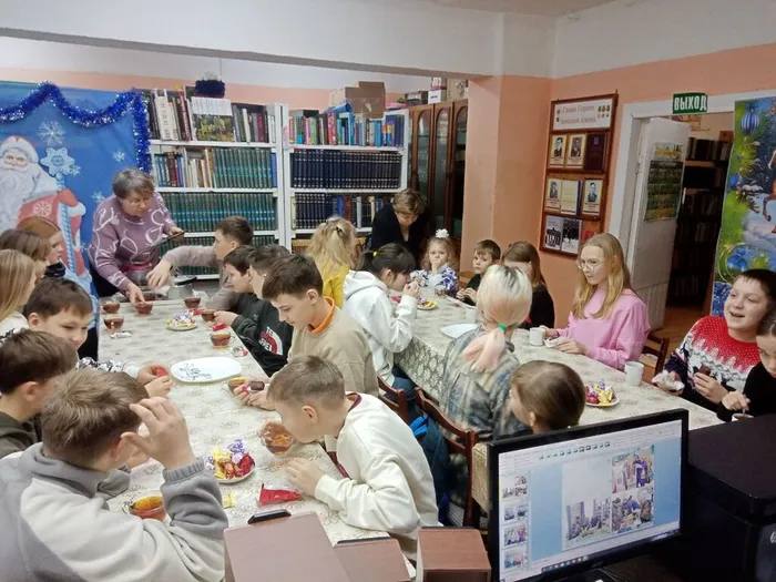 Павино на сказке