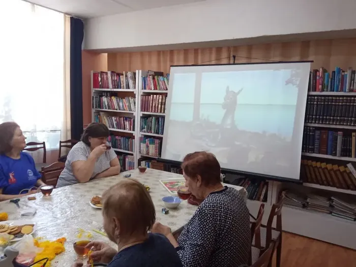 Центральная библиотека. Познавательная программа «Две сестры, Беларусь и Россия!» (3)