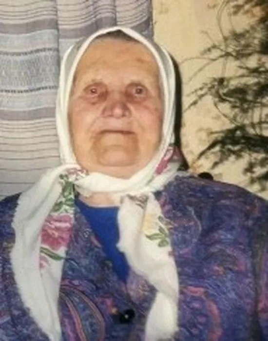 2. Ф. И. Кузнецова со снохой А. К. Кузнецовой. Конец 1990-х гг.. — копия
