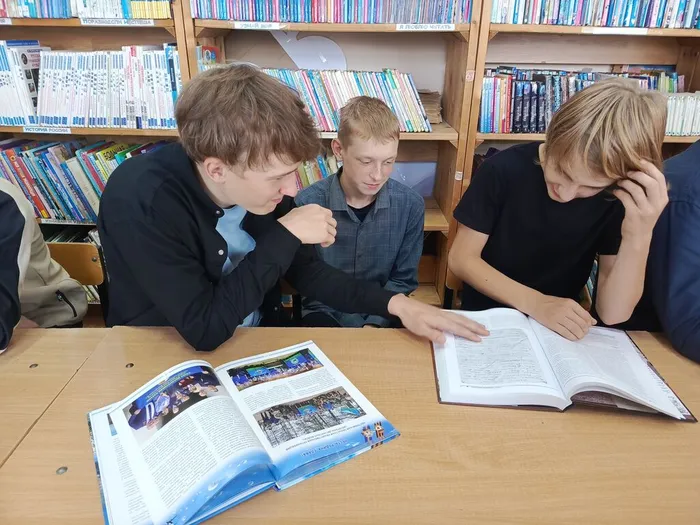 Детская библиотека. И снова о Губернаторской библиотеке.