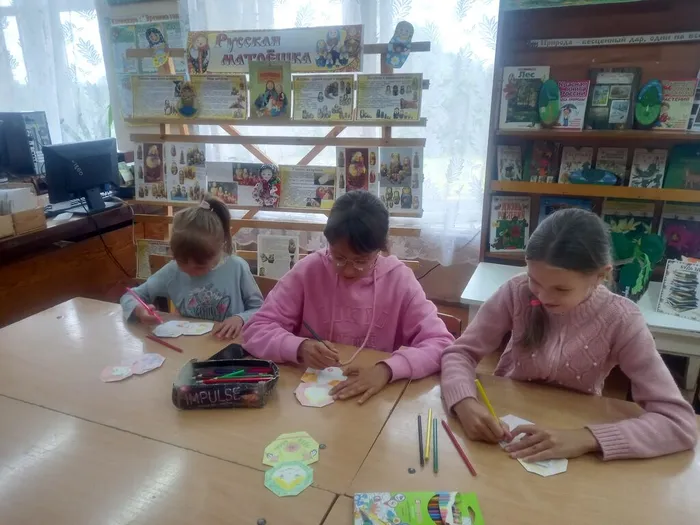 Дети на мастер - классе Матрёшка (3)