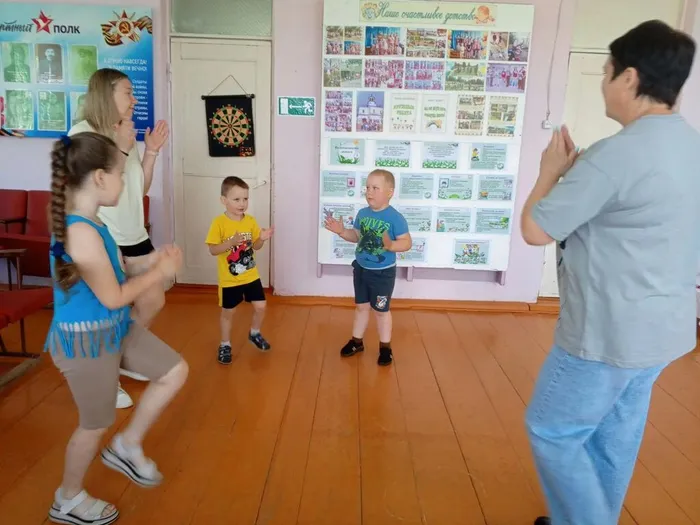 Хоровод единства в Новинской библиотеке (7)
