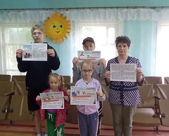 Соловецкая поселенческая библиотека. Соловецкий сельский клуб. «Пусть мужество ваше, нам будет примером»- урок мужества. (2)