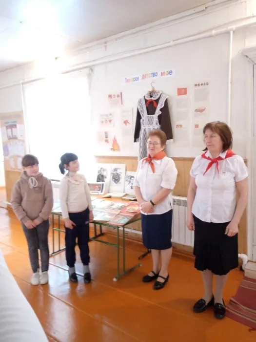 Пионерия в Лебедевской библиотеке (2)