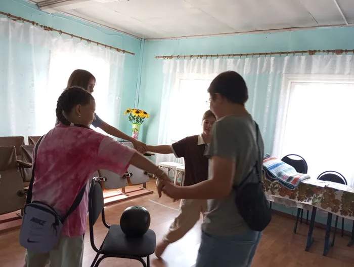 Соловецкая поселенческая библиотека. Соловецкий сельский клуб. «Арбузник»- игровая программа.