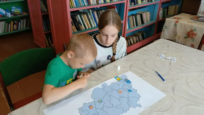 Новинская поселенческая библиотека. «Изучаем Костромскую область».