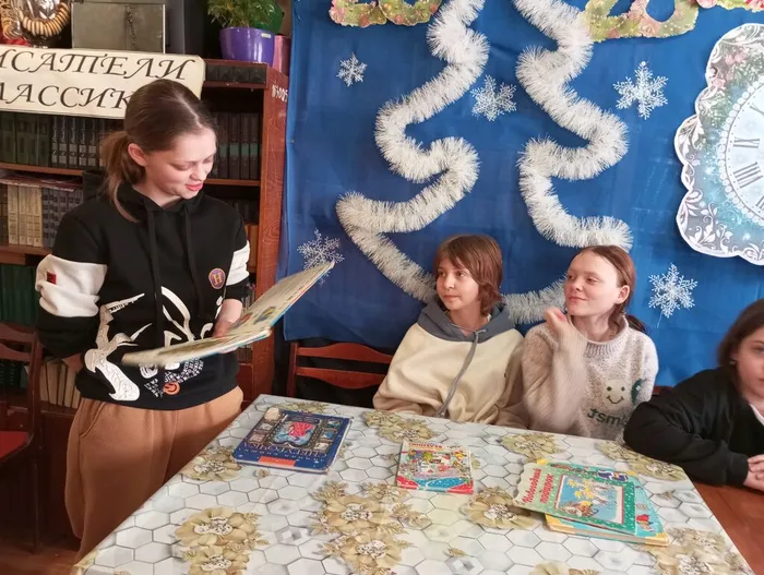 Соловецкая поселенческая библиотека. Громкие   чтения « Стихами о зиме я говорю».