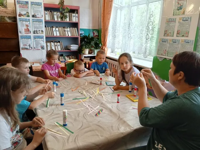 Новинская поселенческая библиотека. РВО «Дружные ребята».&nbsp; Познавательно- игровая программа&nbsp;«Открывая книгу - открываю мир». (3)