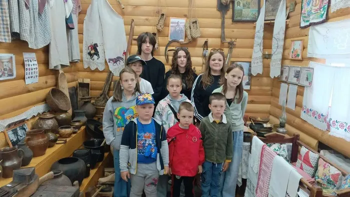 Экскурсия в Боговарово, РВО Дружные ребята, Новинская б-ка (7)