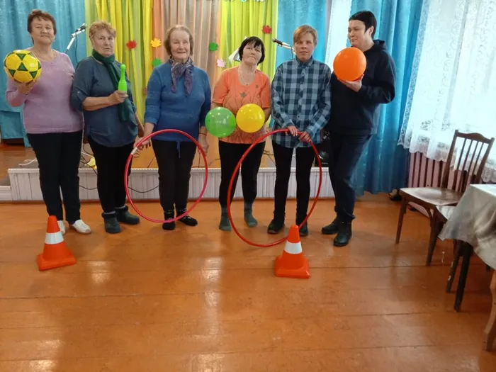 Новинская поселенческая библиотека. Новинский сельский клуб. День народного единства.4