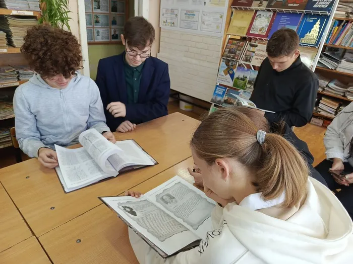 Обзор книг из Губернаторской библиотеки «Письма с фронта» в Детской библиотеке. (5)