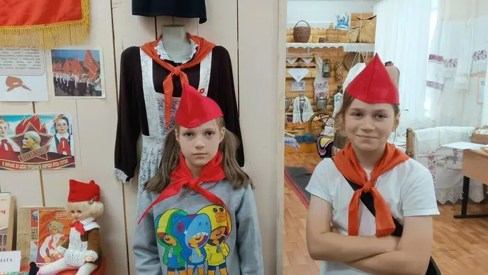 Экскурсия в Боговарово, РВО Дружные ребята, Новинская б-ка (4)