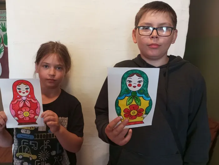 Соловецкая поселенческая библиотека. Соловецкий сельский клуб. «Ты живи Россия, славься русская земля» - познавательная программа (2)