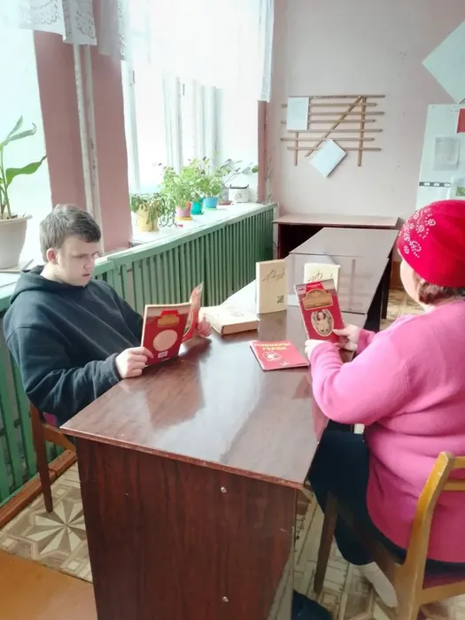 Забегаевская поселенческая библиотека. Час патриотизма «Войной изломанное детство». (2)