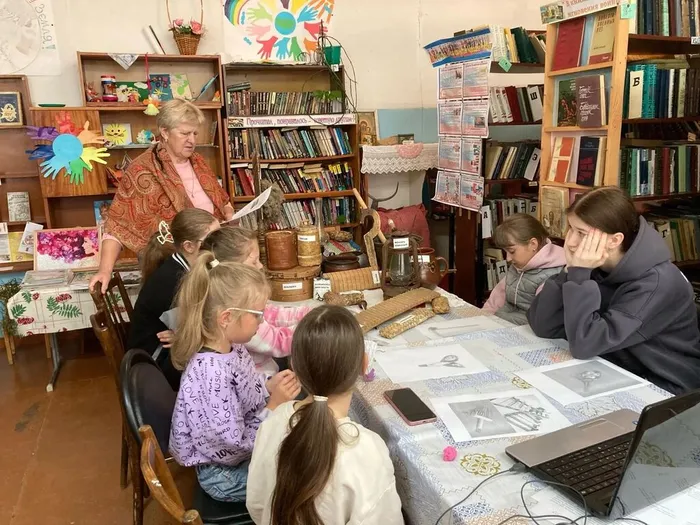 Власовская поселенческая библиотека. РВО «Фантазеры».