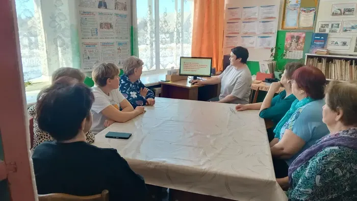 Новинская поселенческая библиотека.Интерактивная музыкальная викторина В песнях память о войне.