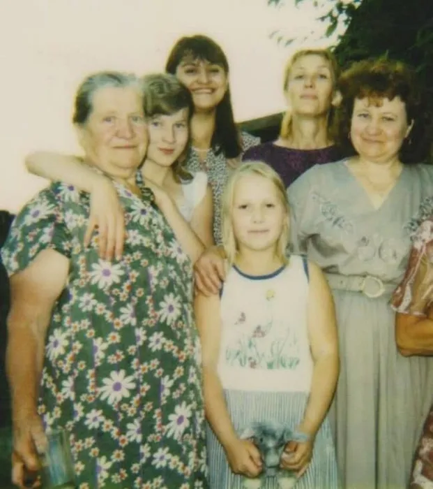 М. С. Авдеева с родными в свой день рождения.