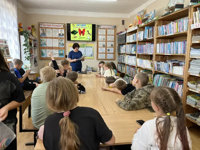 Детская библиотека. Познавательная программа «Мир шестиногих соседей». (2)